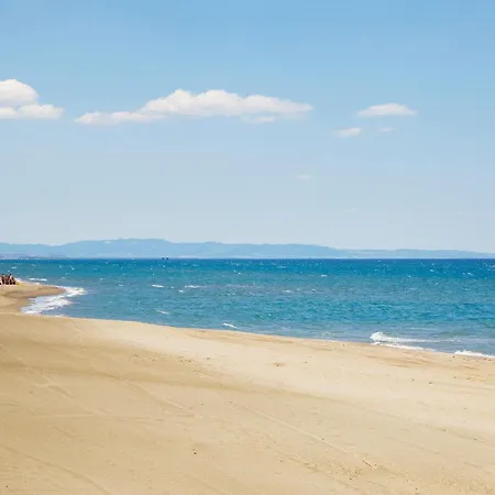 Gorgeous In Riva Dei Tarquini With Wifi * Torre di Montalto